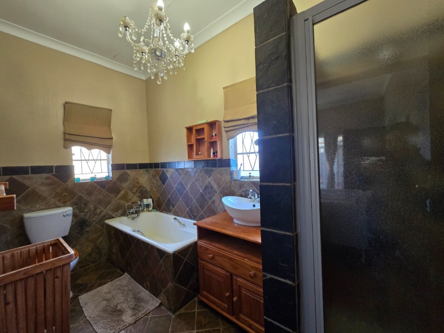 4 Bedroom Property for Sale in Dan Pienaar Free State